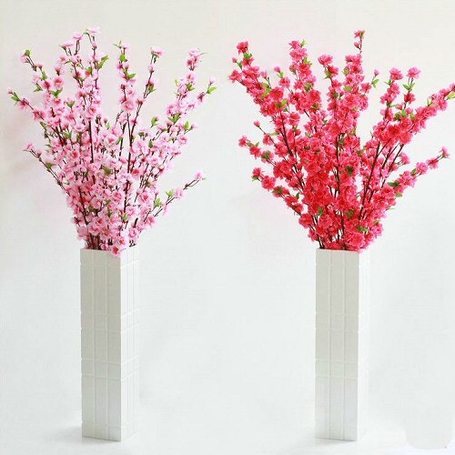 Flores e árvores artificiais