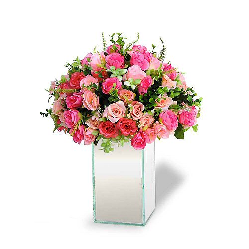 Flores e árvores artificiais